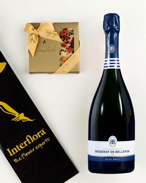 Gift bag with Besserat de Bellefon Brut champagne and strawberry-champagne chocolate