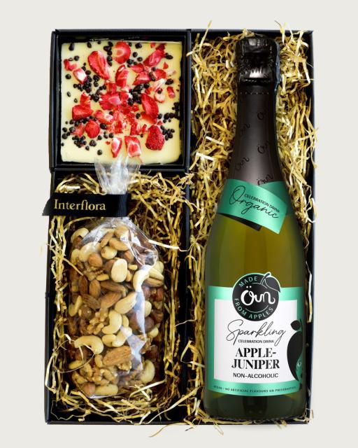Small gift box with apple-juniper sparkling drink (alcohol-free)