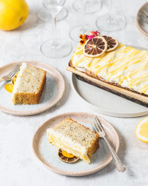 Lemon-poppy cake