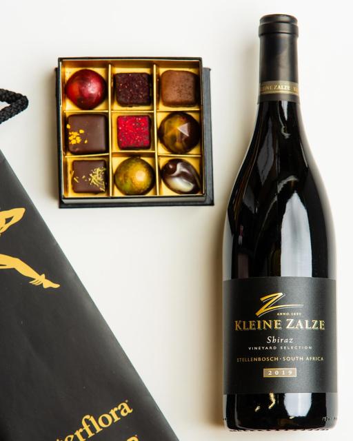 Kleine Zalze Shiraz and chocolates