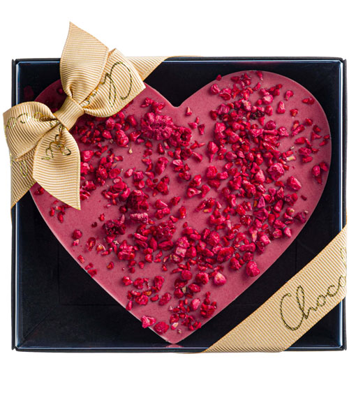 Südamekujuline rubiinšokolaadist tahvel šampanjakreemiga