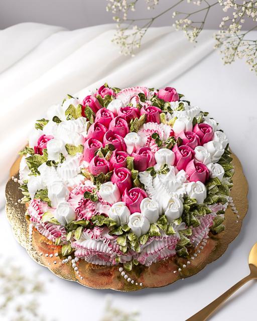 Romantic zephyr cake