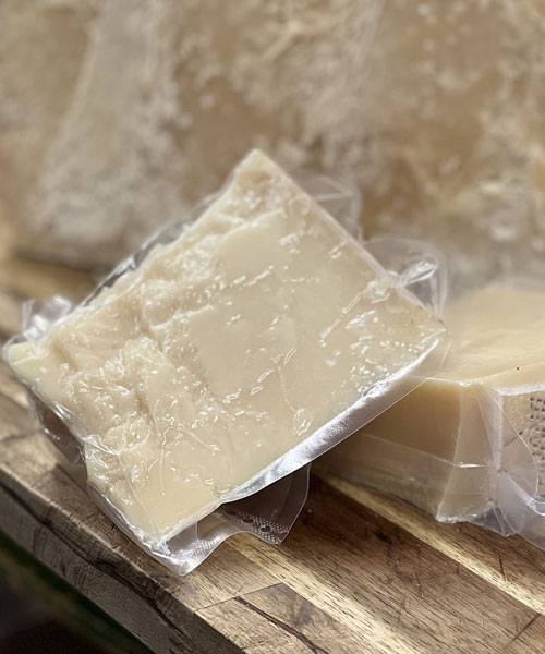 Grana padano kõva juust (200 g)