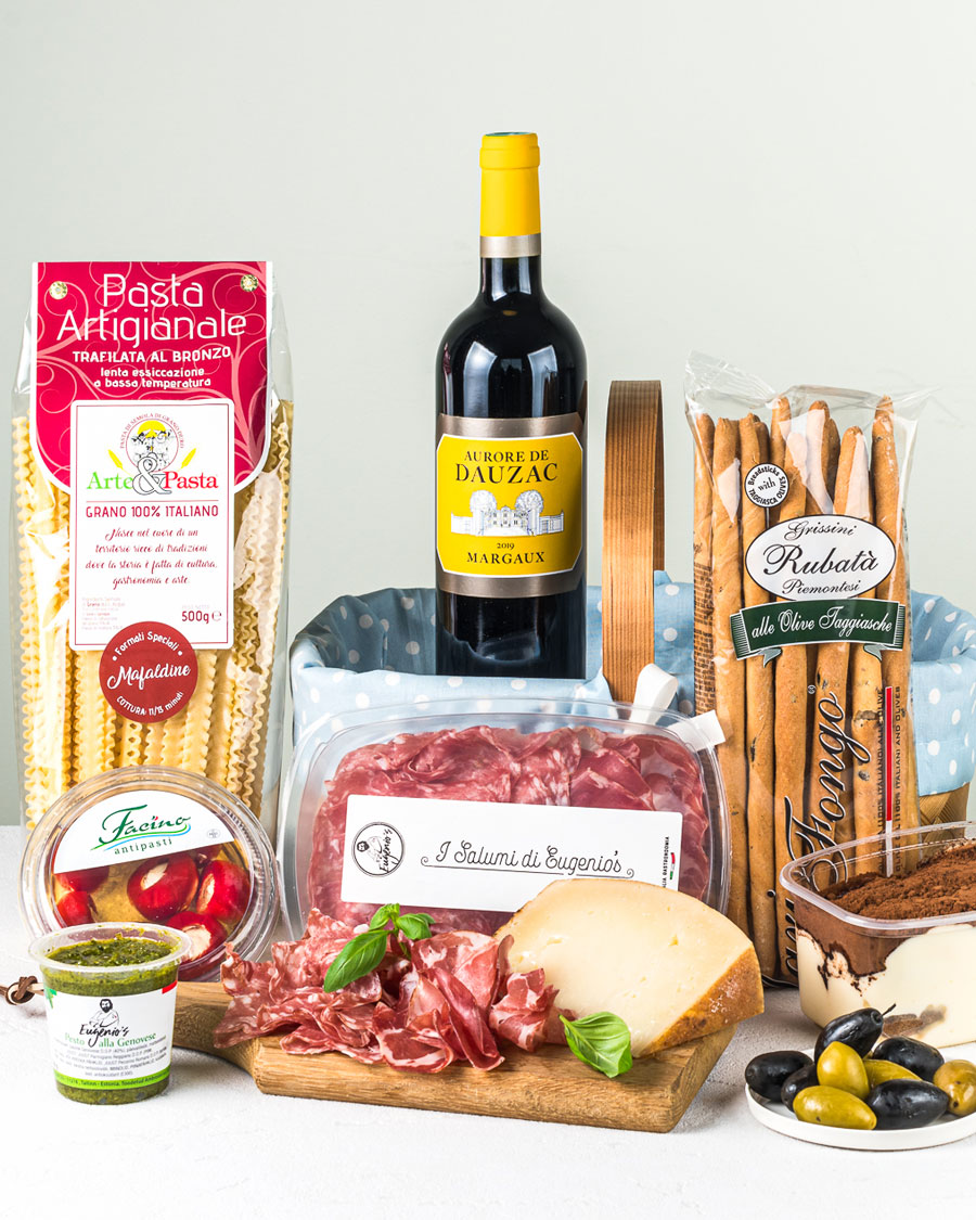 Medio gourmet box with Aurore de Dauzac red wine | Gourmet | Interflora ...