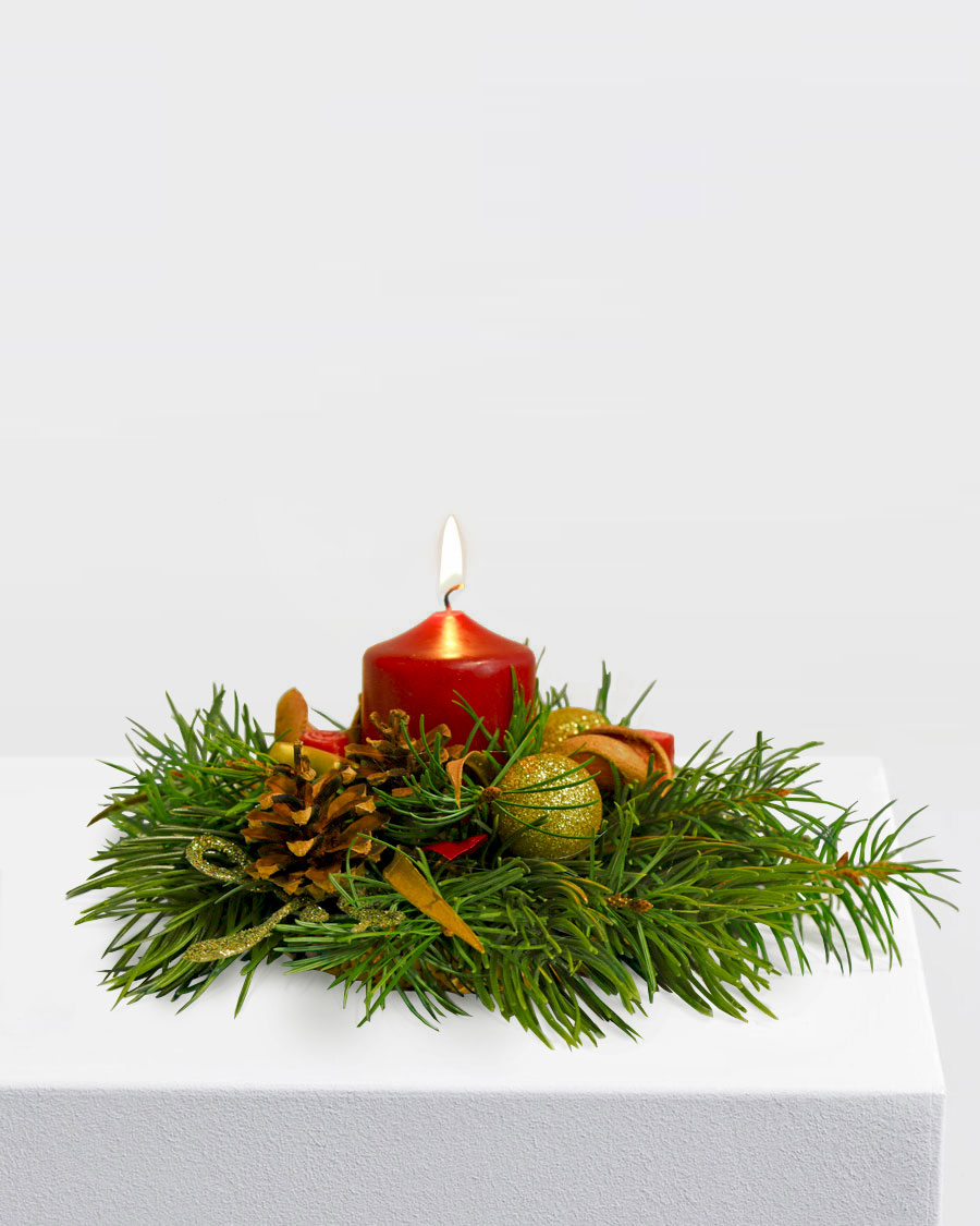 Väike küünlaga jõulupärg