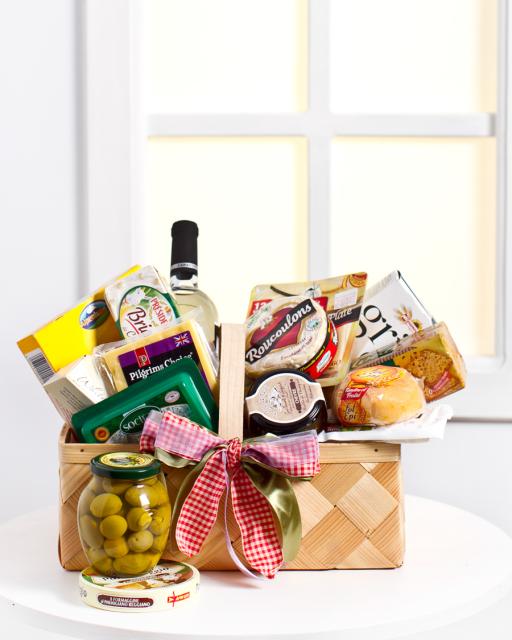 Small Cheese Gourmet Basket